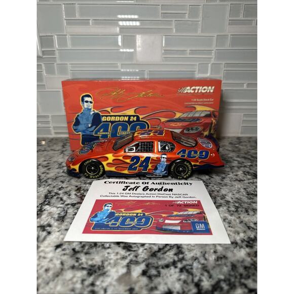2004 Jeff Gordon #24 400th Start 1:24 NASCAR Action - Autographed - Picture 1 of 16